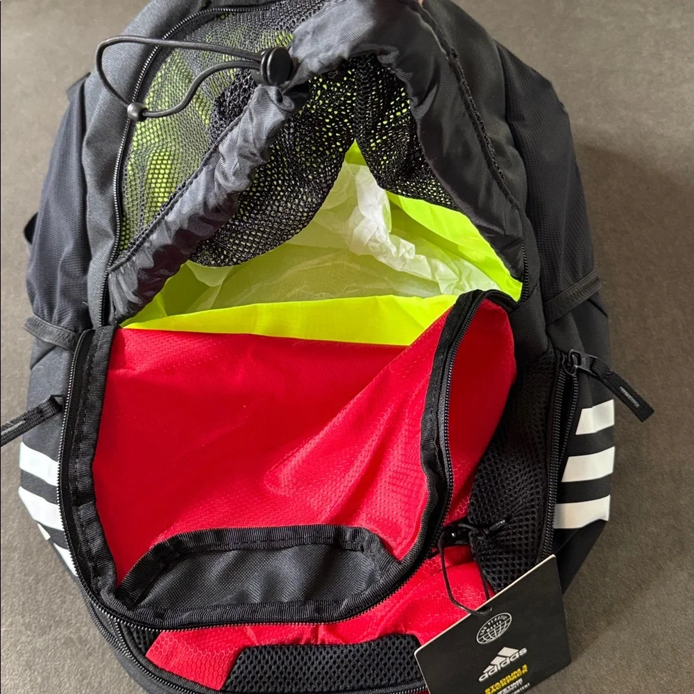 Unisex Adidas Stadium 3 Backpack Team Power Red Soccer Ball CleatCompartment NWT